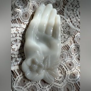 VINTAGE MILK GLASS HAND DISH